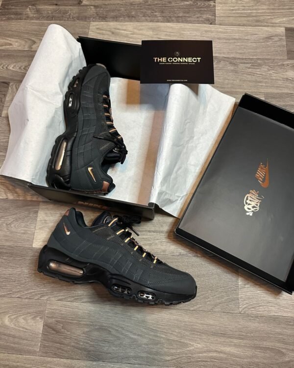 Nike Air Max 95 Essencial Dark Grey Rose Gold - Image 2