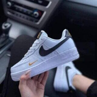Air Force one branco preto e dourado