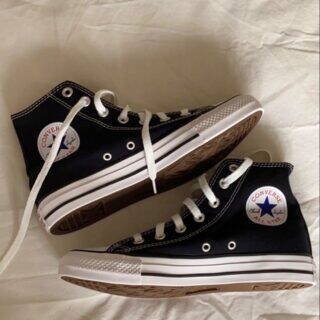 Converse bota Preto